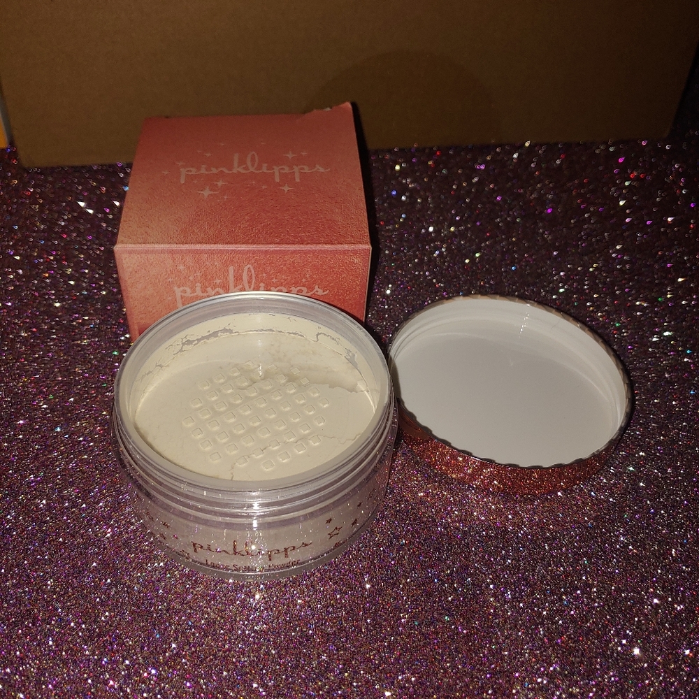 PINKLIPPS PINK LIPPS COSMETICS Loose Setting Powder Translucent - Picture 3 of 6